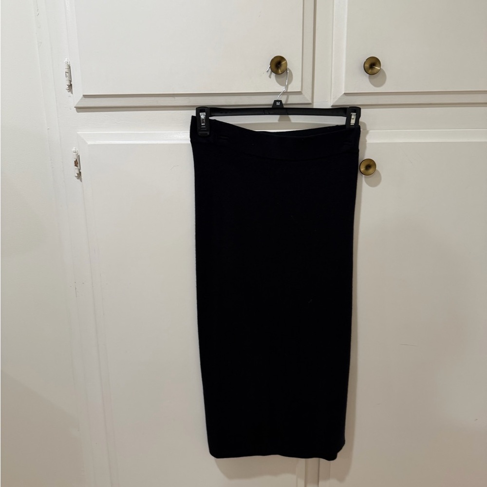 Banana Republic Classic Black Pencil Skirt